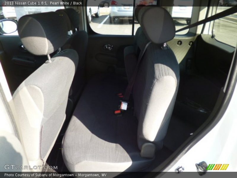 Pearl White / Black 2013 Nissan Cube 1.8 S