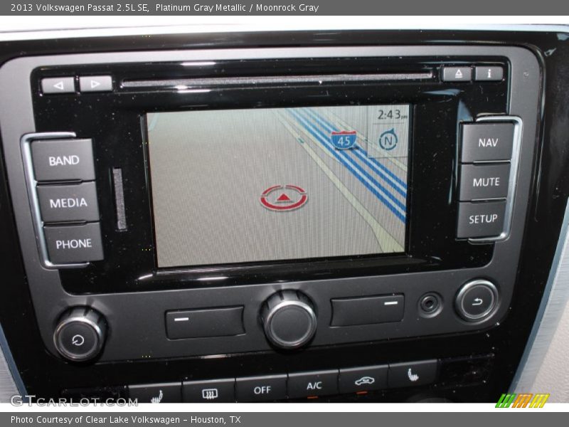 Platinum Gray Metallic / Moonrock Gray 2013 Volkswagen Passat 2.5L SE