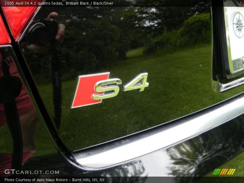 Brilliant Black / Black/Silver 2005 Audi S4 4.2 quattro Sedan