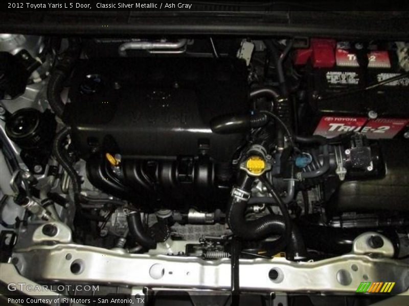 Classic Silver Metallic / Ash Gray 2012 Toyota Yaris L 5 Door