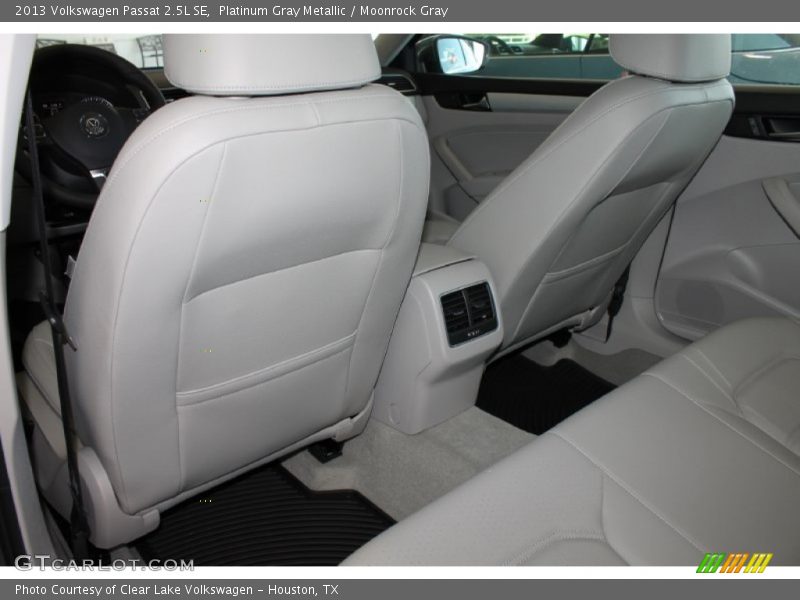 Platinum Gray Metallic / Moonrock Gray 2013 Volkswagen Passat 2.5L SE