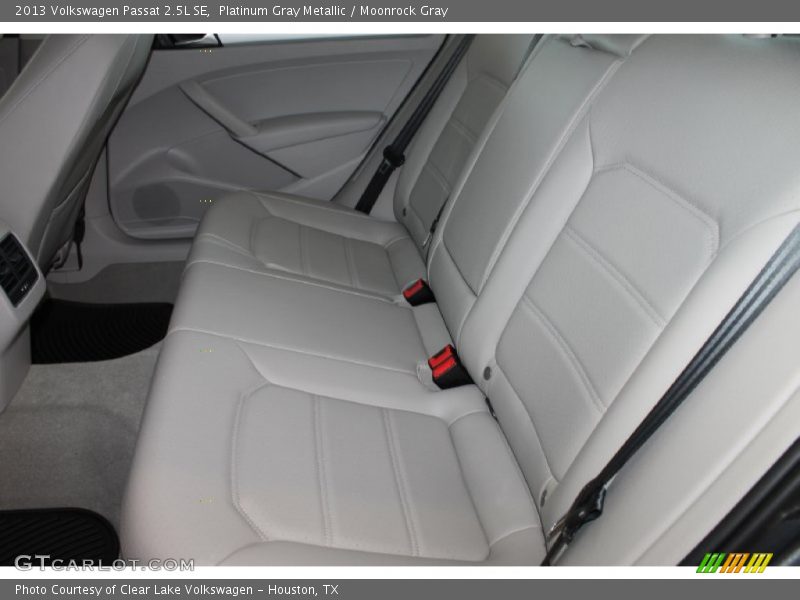 Platinum Gray Metallic / Moonrock Gray 2013 Volkswagen Passat 2.5L SE