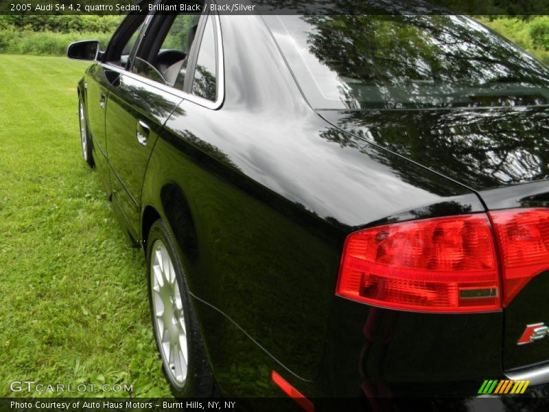 Brilliant Black / Black/Silver 2005 Audi S4 4.2 quattro Sedan
