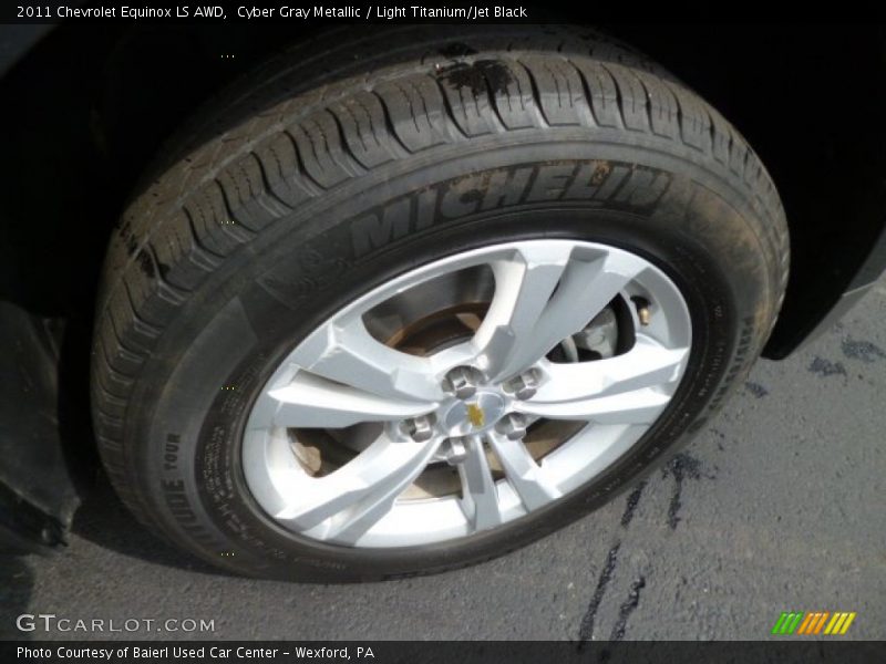 Cyber Gray Metallic / Light Titanium/Jet Black 2011 Chevrolet Equinox LS AWD