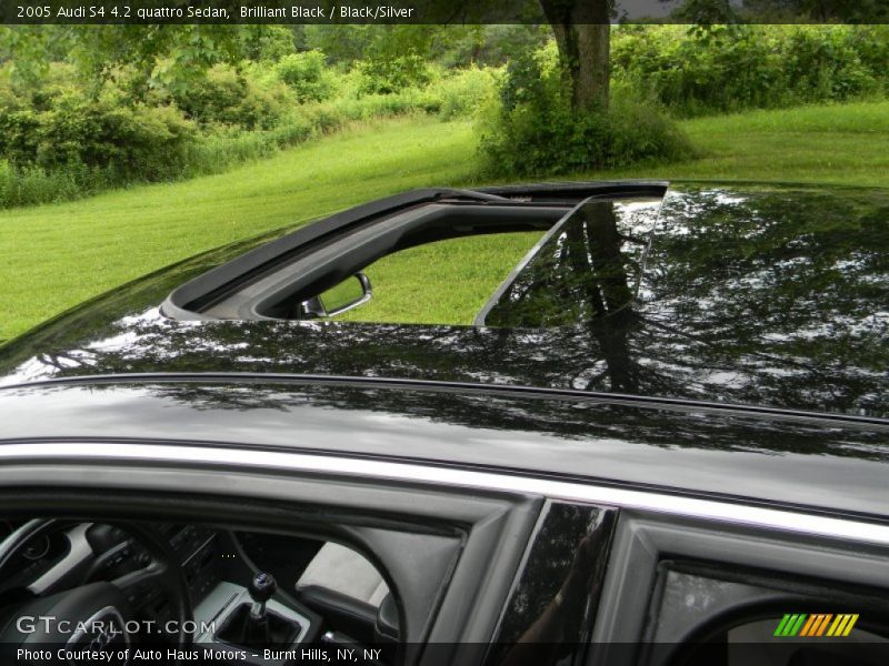 Sunroof of 2005 S4 4.2 quattro Sedan