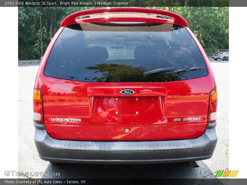 Bright Red Metallic / Medium Graphite 2001 Ford Windstar SE Sport