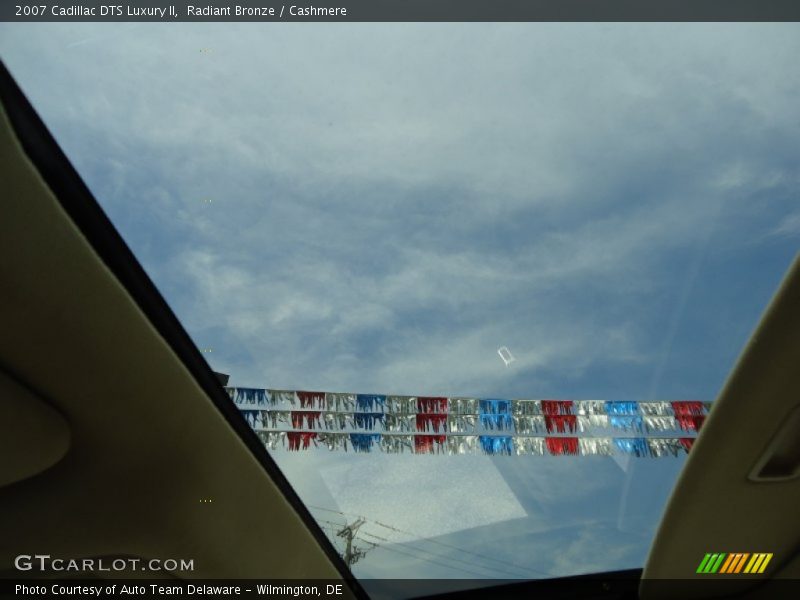 Radiant Bronze / Cashmere 2007 Cadillac DTS Luxury II