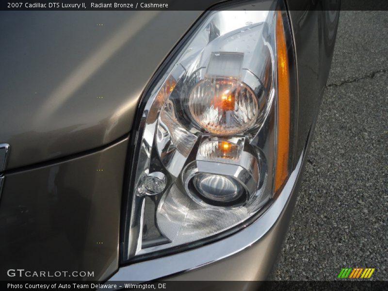 Radiant Bronze / Cashmere 2007 Cadillac DTS Luxury II