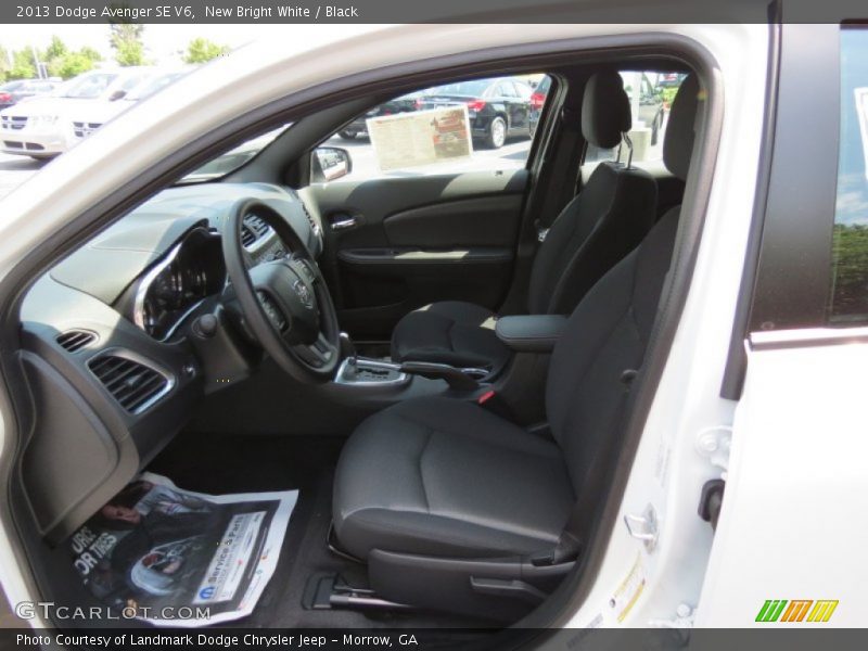 New Bright White / Black 2013 Dodge Avenger SE V6