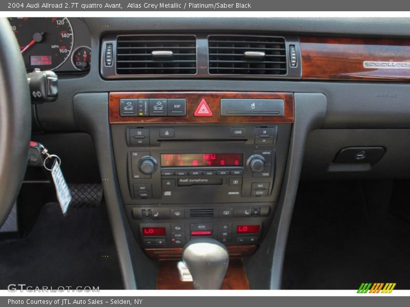Atlas Grey Metallic / Platinum/Saber Black 2004 Audi Allroad 2.7T quattro Avant