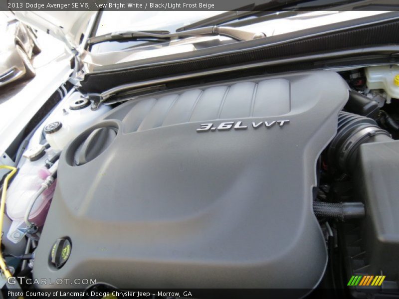 New Bright White / Black/Light Frost Beige 2013 Dodge Avenger SE V6