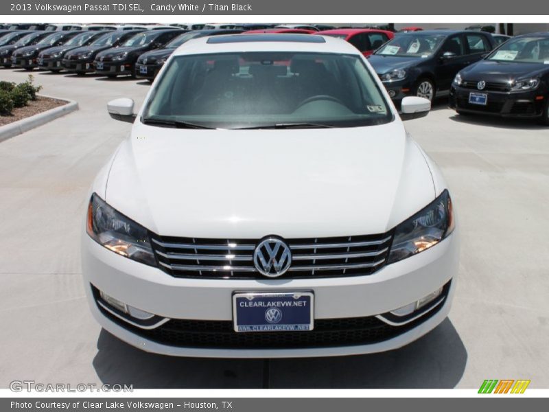 Candy White / Titan Black 2013 Volkswagen Passat TDI SEL