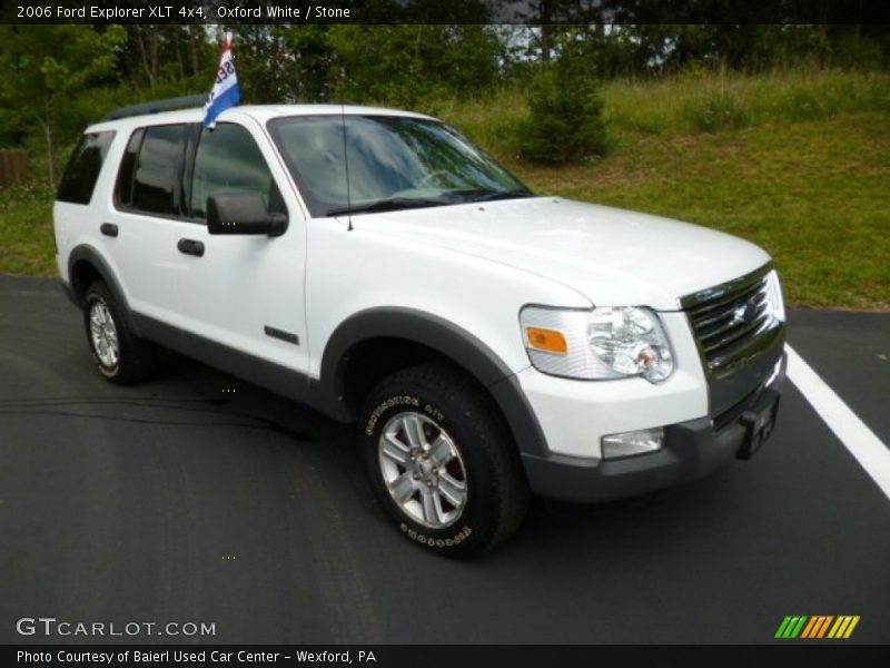 Oxford White / Stone 2006 Ford Explorer XLT 4x4