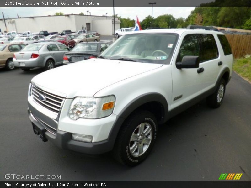 Oxford White / Stone 2006 Ford Explorer XLT 4x4