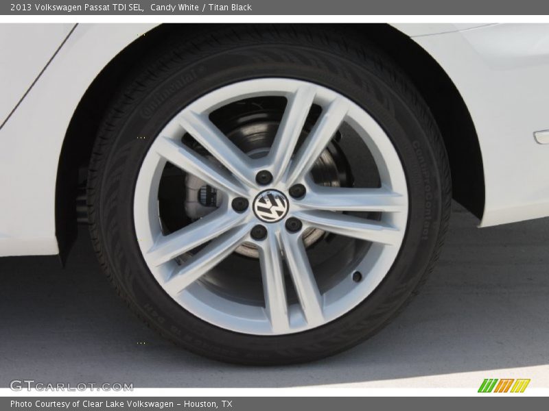 Candy White / Titan Black 2013 Volkswagen Passat TDI SEL