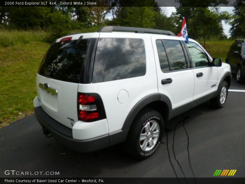 Oxford White / Stone 2006 Ford Explorer XLT 4x4