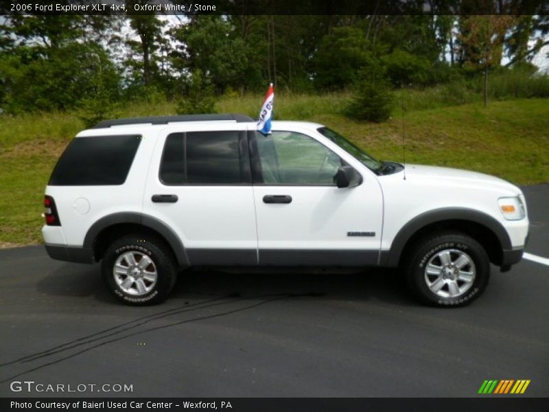 Oxford White / Stone 2006 Ford Explorer XLT 4x4