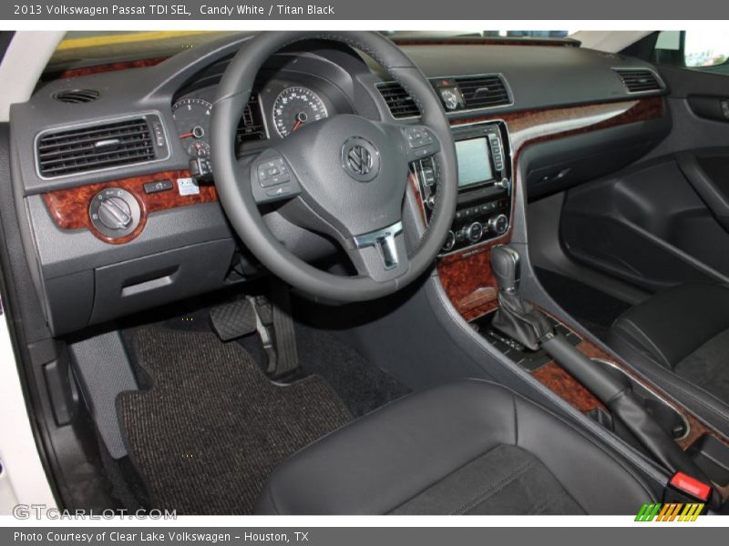 Candy White / Titan Black 2013 Volkswagen Passat TDI SEL