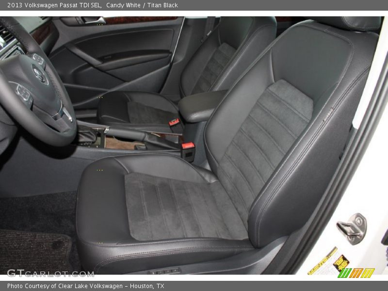 Candy White / Titan Black 2013 Volkswagen Passat TDI SEL