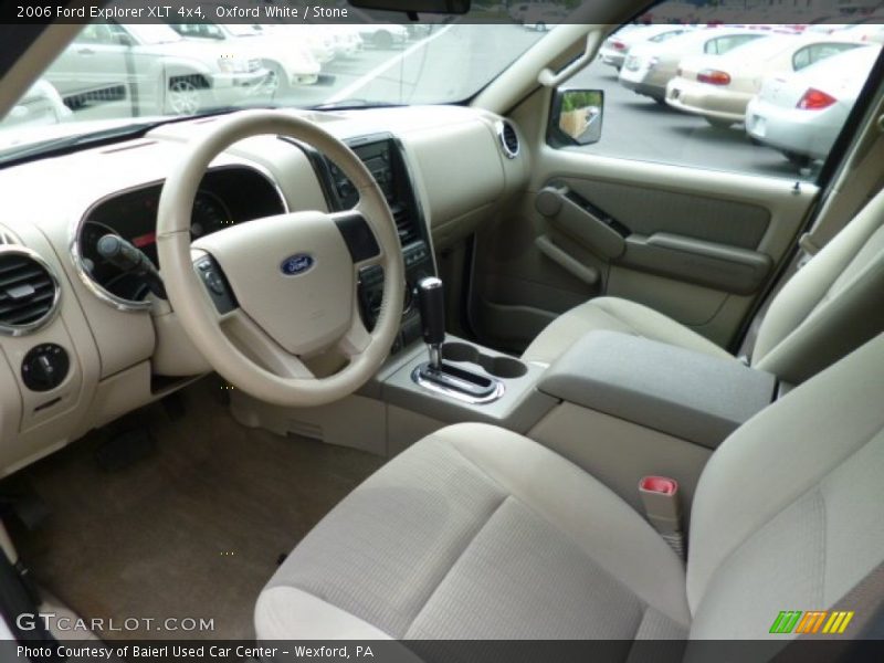 Oxford White / Stone 2006 Ford Explorer XLT 4x4