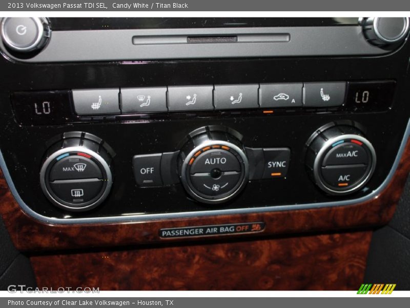 Candy White / Titan Black 2013 Volkswagen Passat TDI SEL