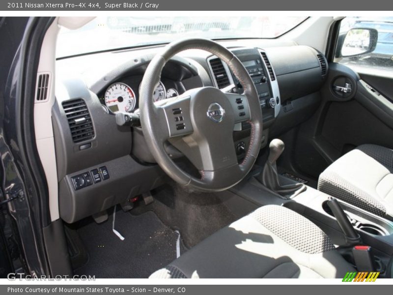 Super Black / Gray 2011 Nissan Xterra Pro-4X 4x4