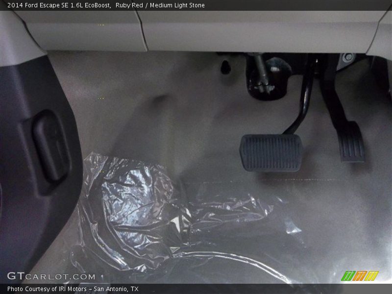 Ruby Red / Medium Light Stone 2014 Ford Escape SE 1.6L EcoBoost