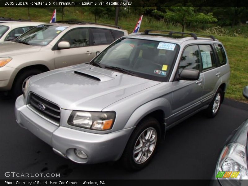 Front 3/4 View of 2005 Forester 2.5 XT Premium
