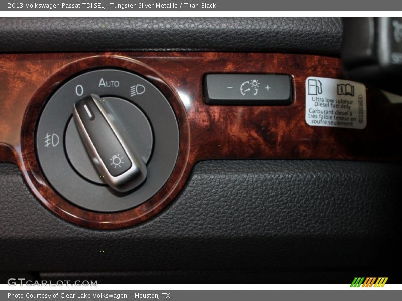 Tungsten Silver Metallic / Titan Black 2013 Volkswagen Passat TDI SEL