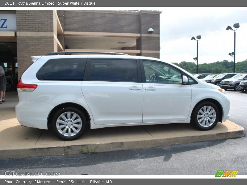Super White / Bisque 2011 Toyota Sienna Limited