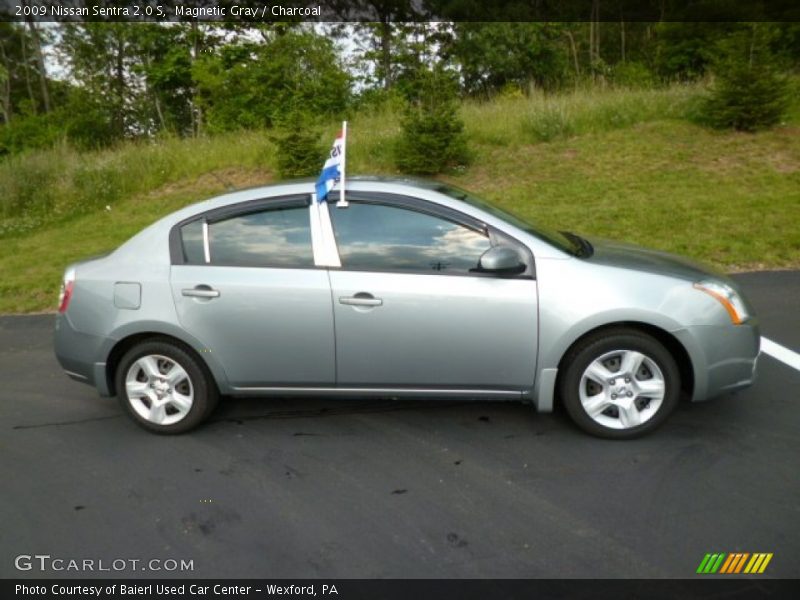 Magnetic Gray / Charcoal 2009 Nissan Sentra 2.0 S