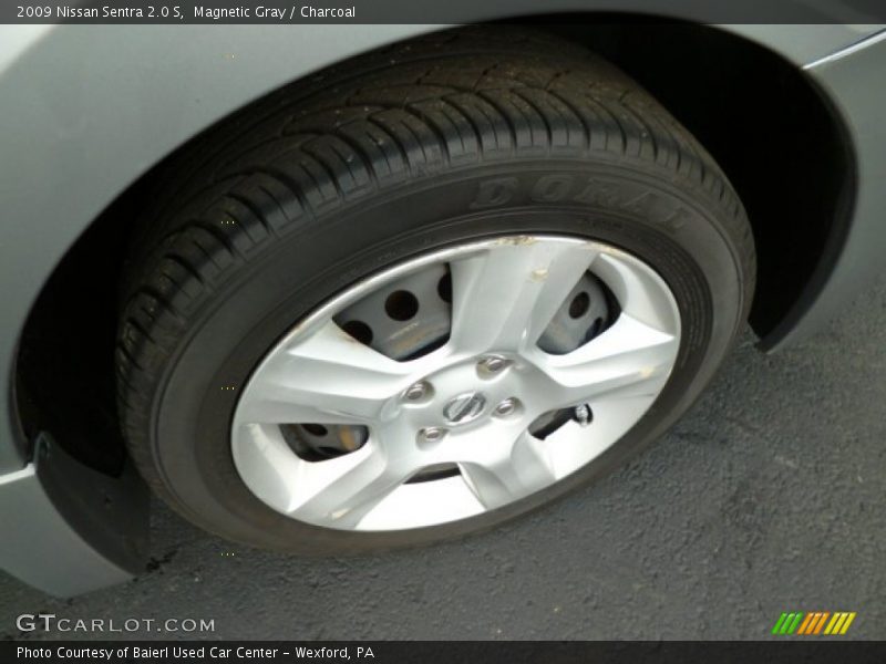 Magnetic Gray / Charcoal 2009 Nissan Sentra 2.0 S