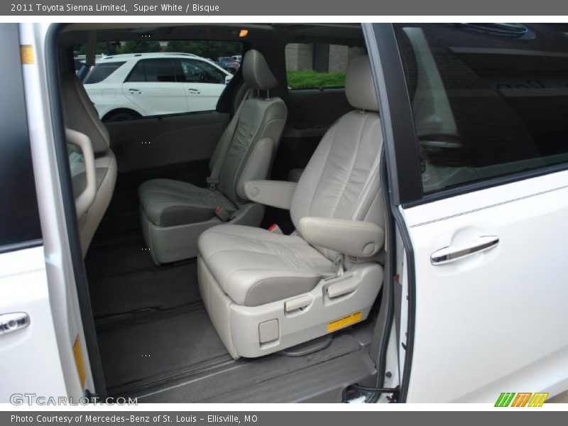 Super White / Bisque 2011 Toyota Sienna Limited