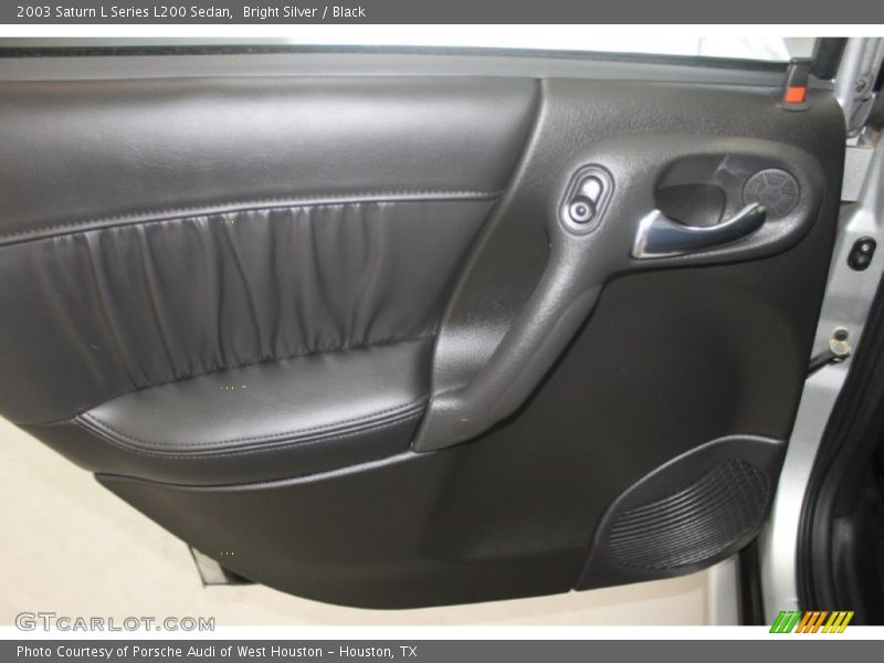 Bright Silver / Black 2003 Saturn L Series L200 Sedan