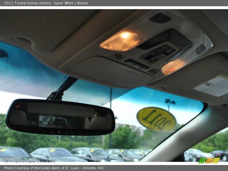 Super White / Bisque 2011 Toyota Sienna Limited
