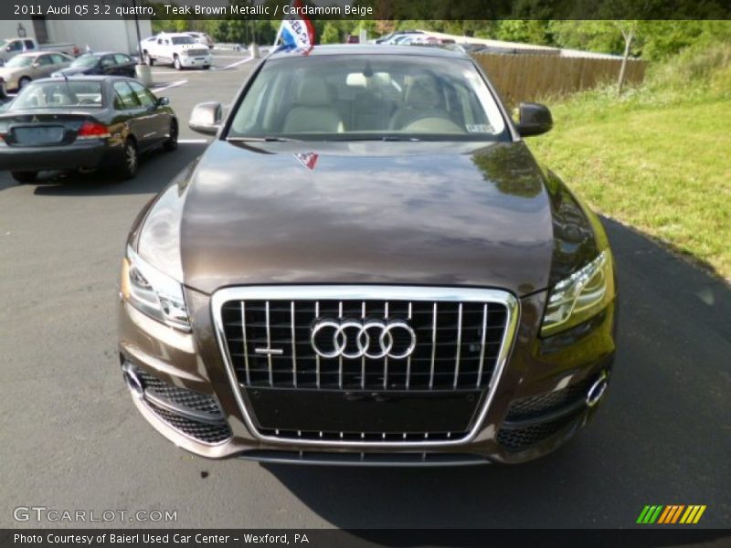 Teak Brown Metallic / Cardamom Beige 2011 Audi Q5 3.2 quattro