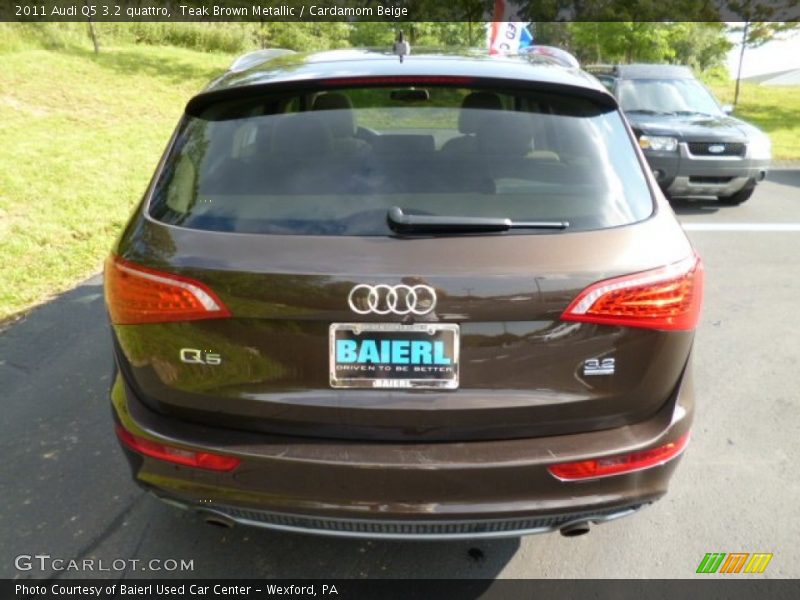 Teak Brown Metallic / Cardamom Beige 2011 Audi Q5 3.2 quattro