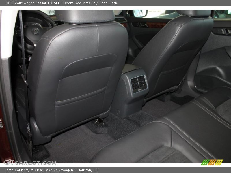 Opera Red Metallic / Titan Black 2013 Volkswagen Passat TDI SEL