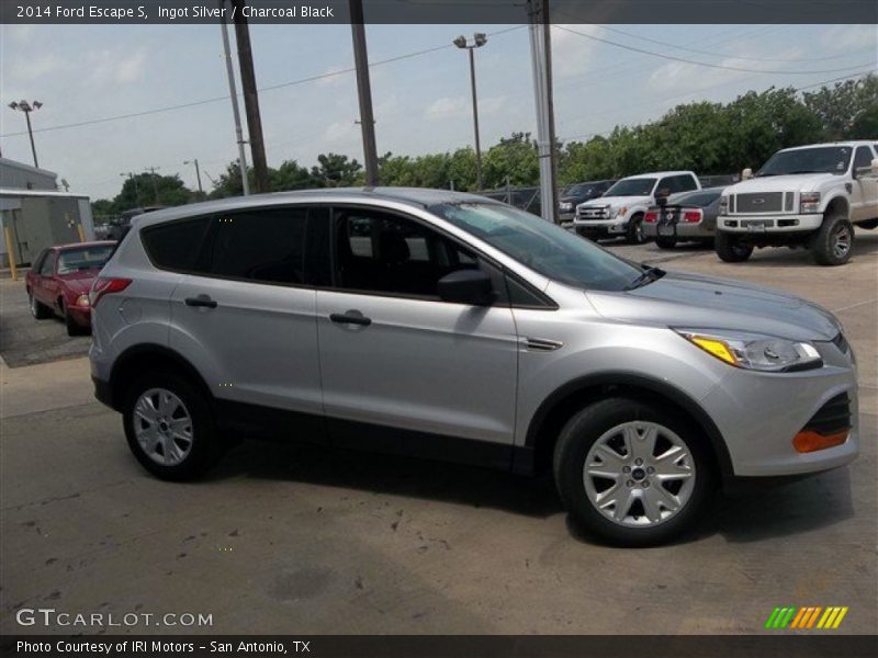 Ingot Silver / Charcoal Black 2014 Ford Escape S