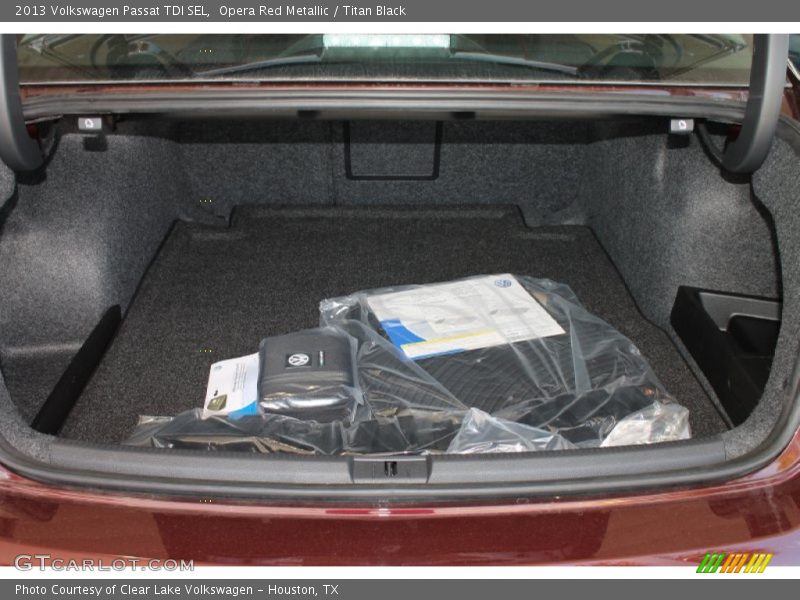 Opera Red Metallic / Titan Black 2013 Volkswagen Passat TDI SEL