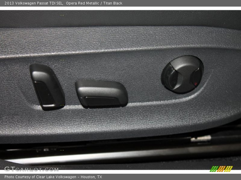 Opera Red Metallic / Titan Black 2013 Volkswagen Passat TDI SEL