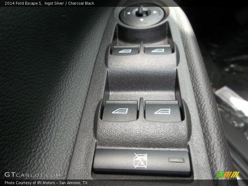 Ingot Silver / Charcoal Black 2014 Ford Escape S