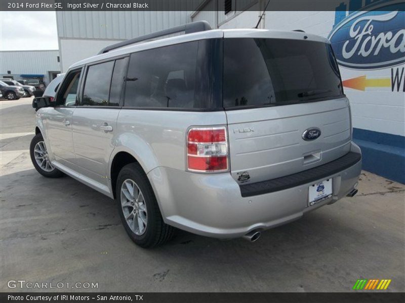 Ingot Silver / Charcoal Black 2014 Ford Flex SE