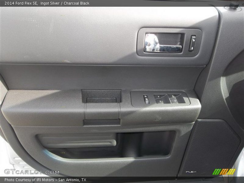 Ingot Silver / Charcoal Black 2014 Ford Flex SE