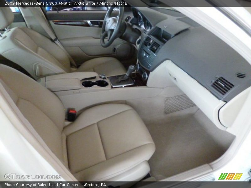 Arctic White / Almond/Mocha 2009 Mercedes-Benz C 300 4Matic