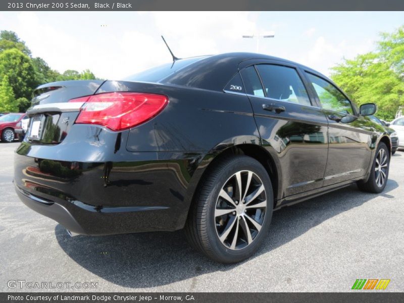 Black / Black 2013 Chrysler 200 S Sedan