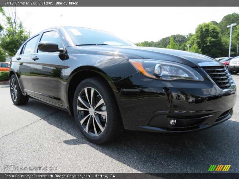 Black / Black 2013 Chrysler 200 S Sedan