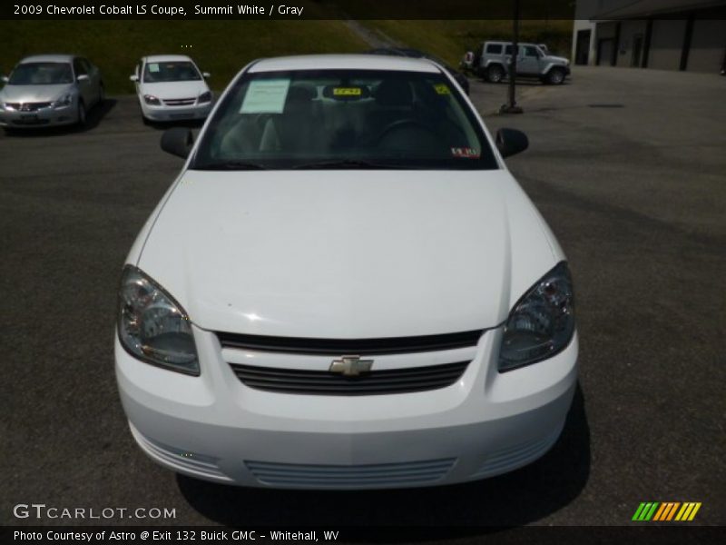 Summit White / Gray 2009 Chevrolet Cobalt LS Coupe