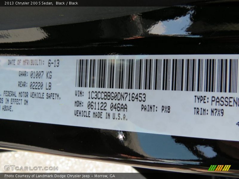 Black / Black 2013 Chrysler 200 S Sedan