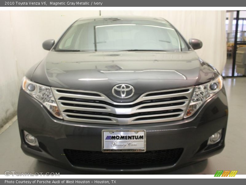 Magnetic Gray Metallic / Ivory 2010 Toyota Venza V6